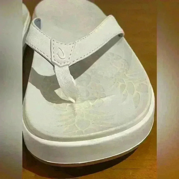 NWOT Olukai Nu’a Pi’o flip flop - Picture 8 of 9